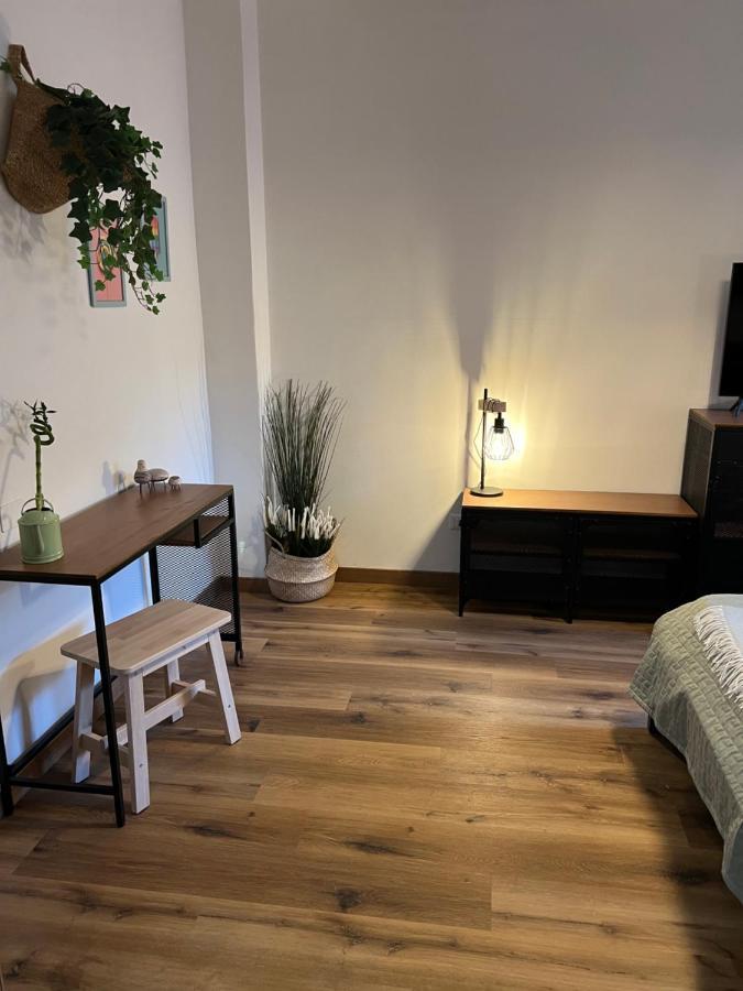 Apartamento Stylish 3 Km Away From Duomo - Netflix, Wi-fi, All Comforts Included Milán